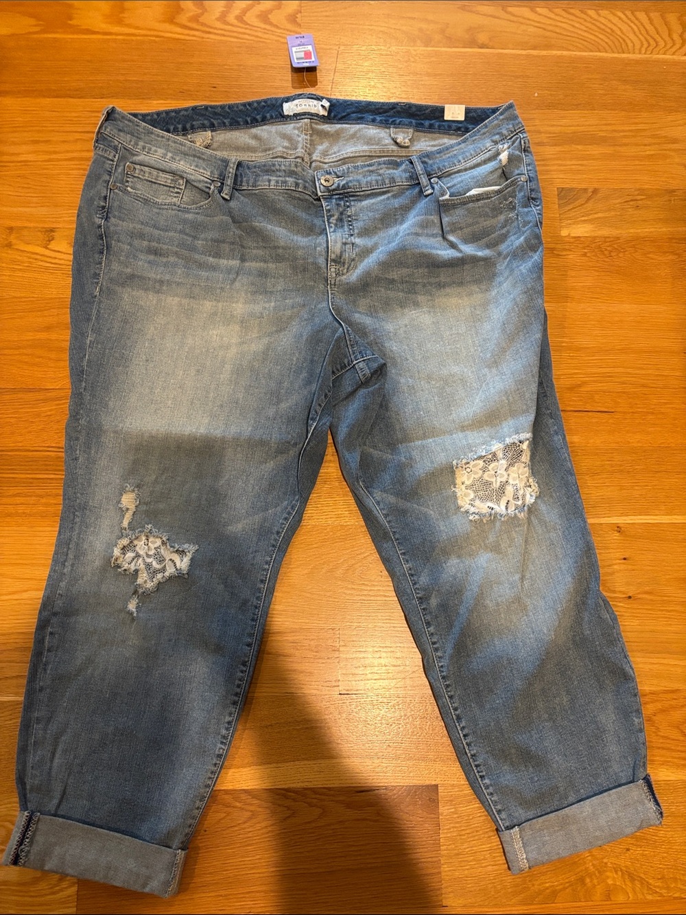 NWT Torrid 26 R boyfriend, indigo Distressed Lace Blue Women’s Jeans